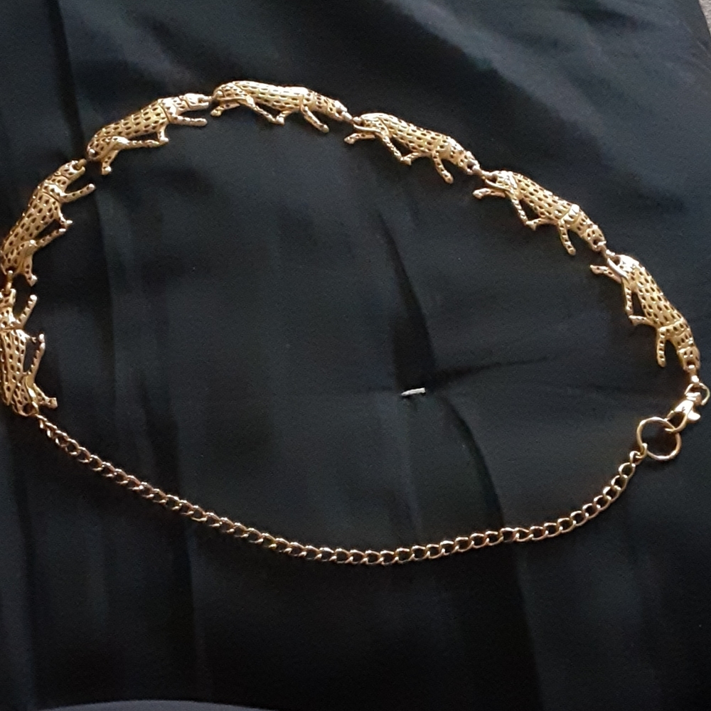 Leopard adjustable belt